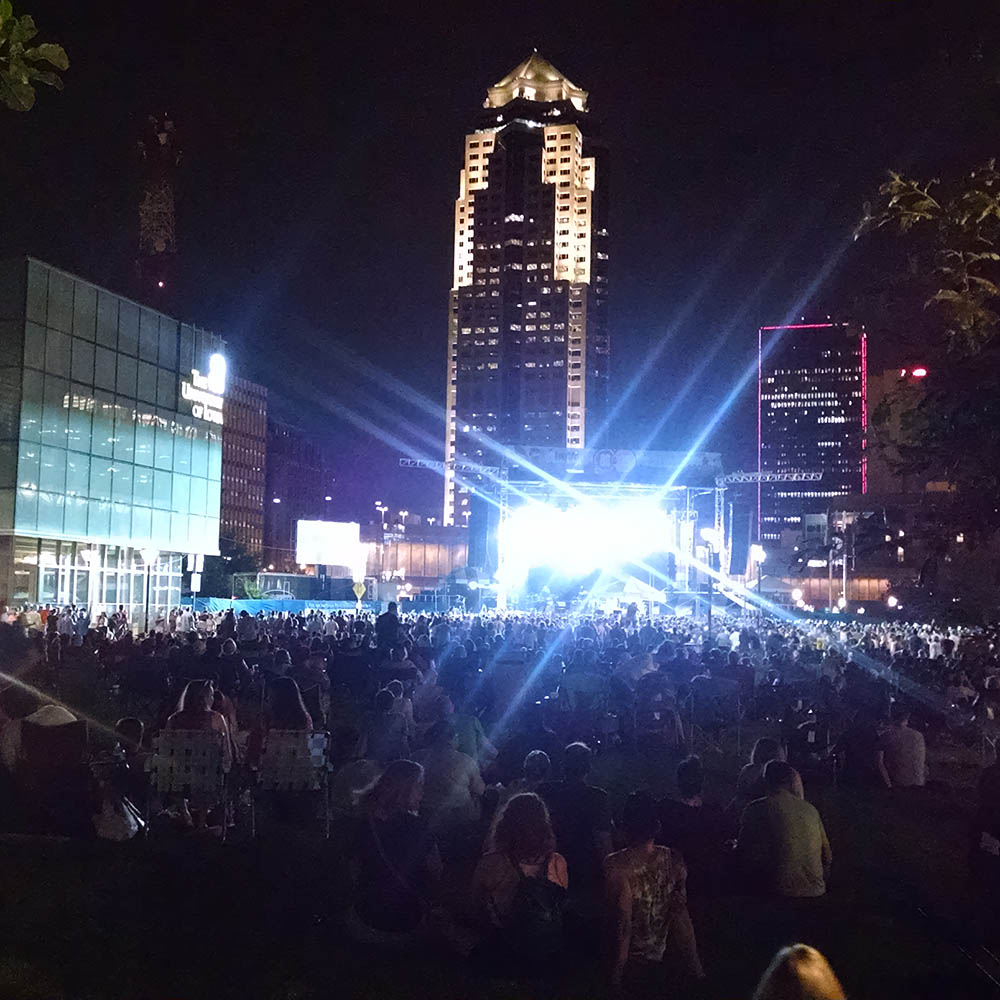 Downtown Des Moines Iowa at an evening event