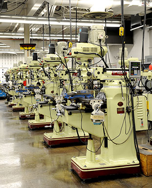 Manual Vertical Milling Machines